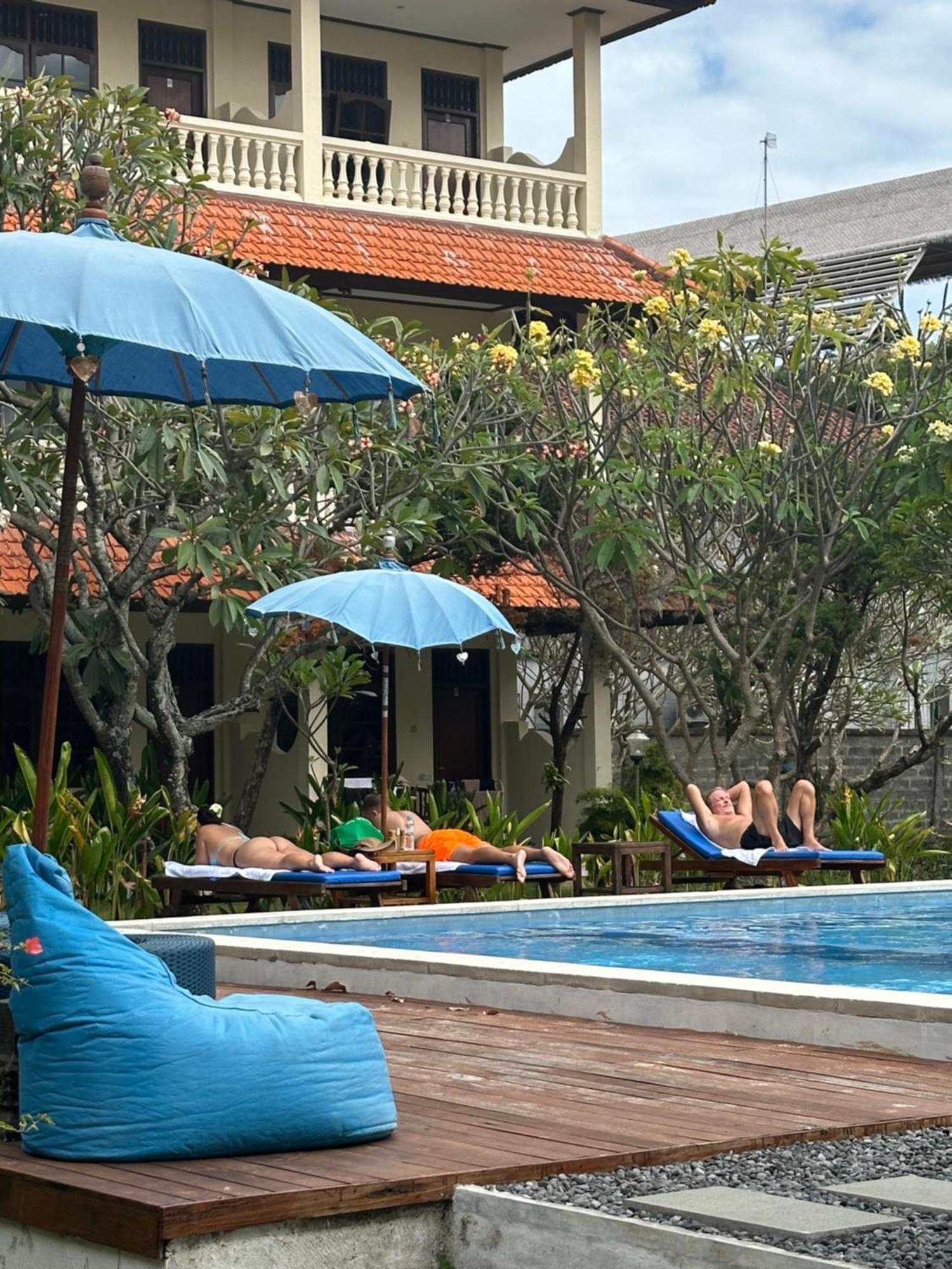 New Mekar Jaya Hotel Легиан Екстериор снимка