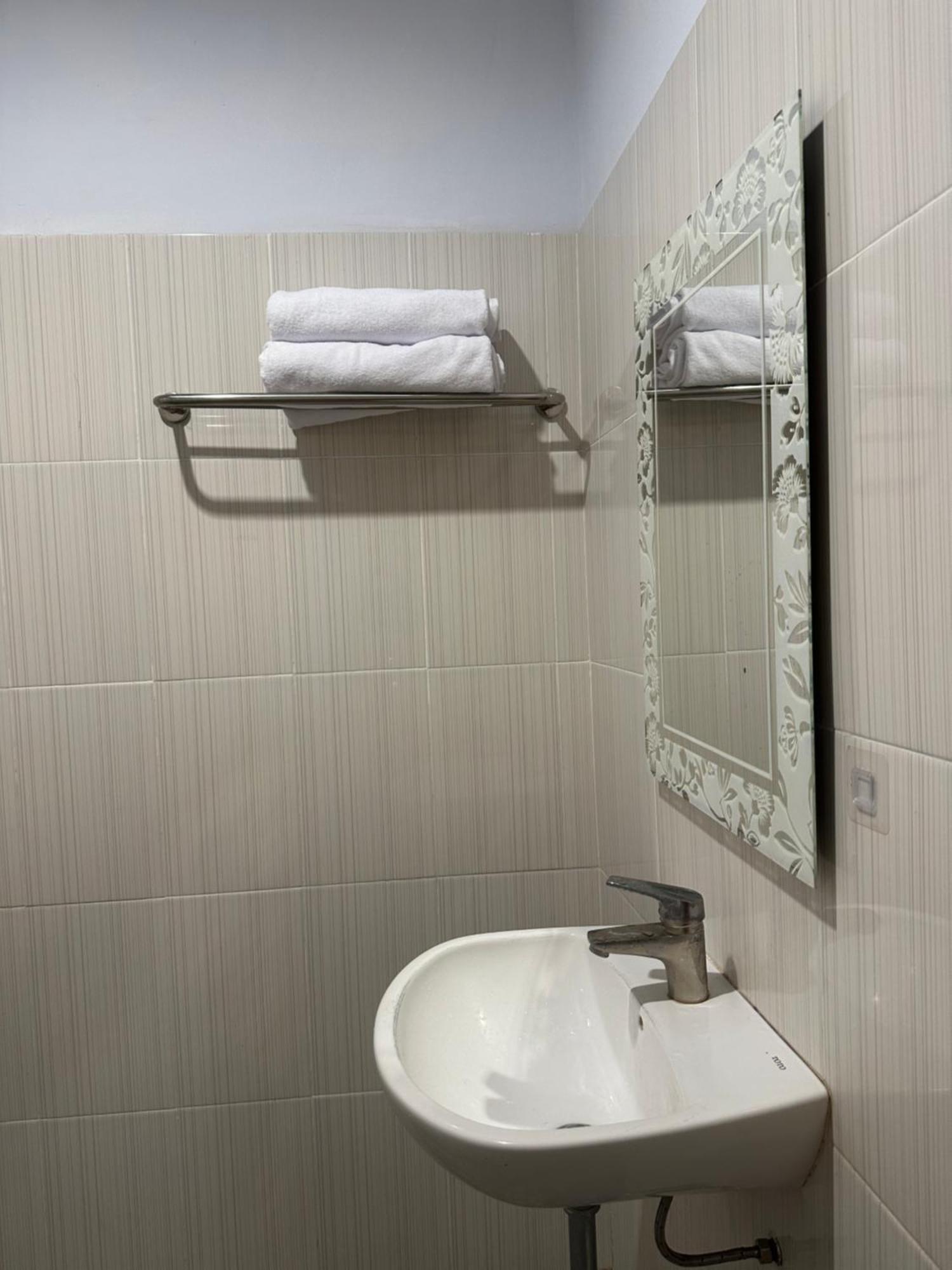 New Mekar Jaya Hotel Легиан Екстериор снимка