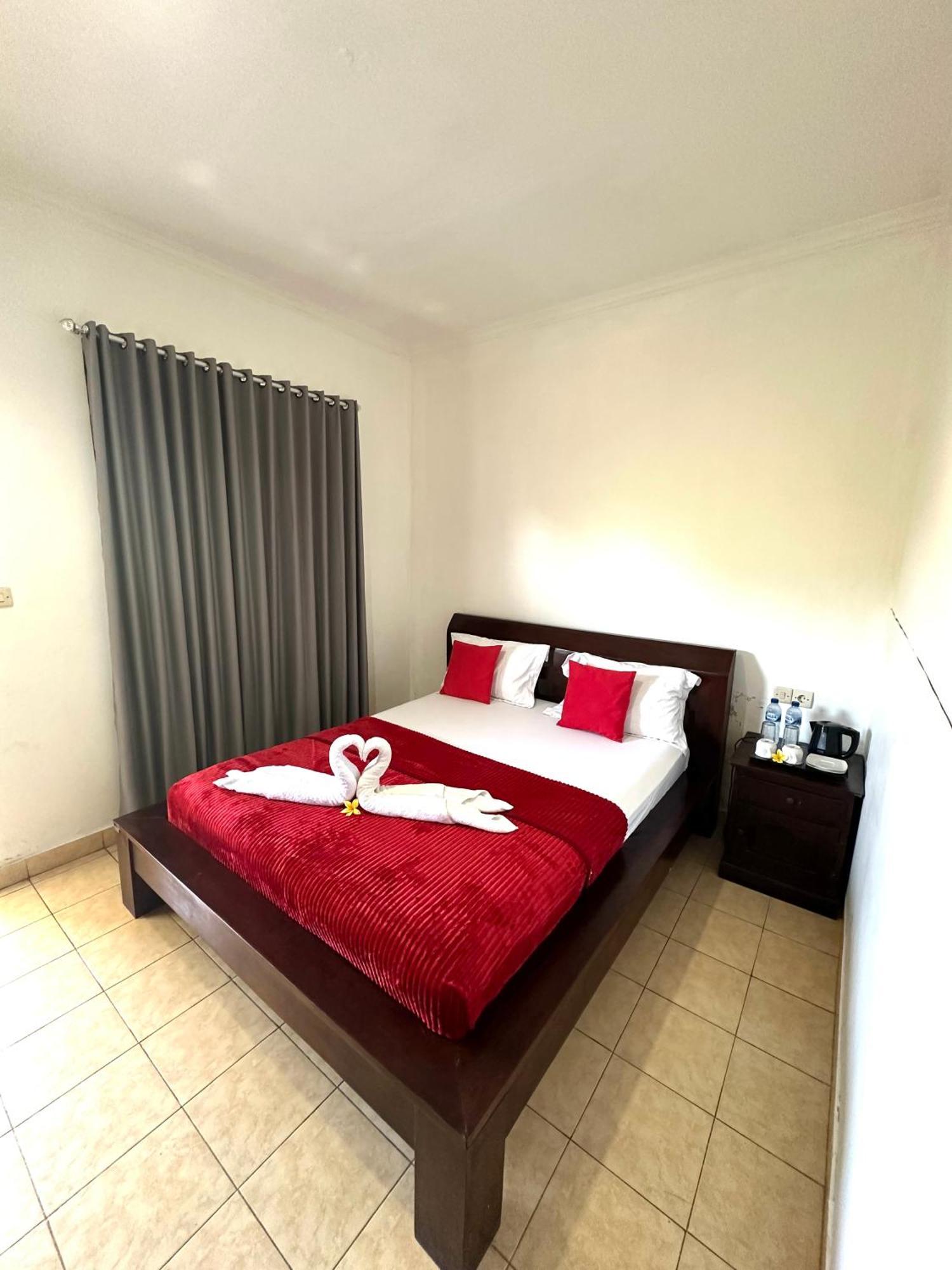 New Mekar Jaya Hotel Легиан Екстериор снимка